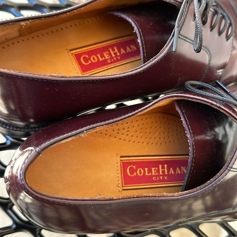Cole Haan CapToe Oxford - Picture 3 of 9
